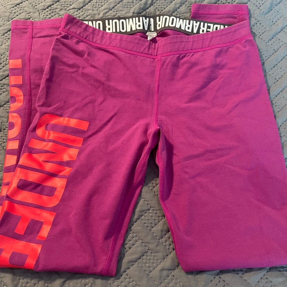 Under armour yoga pants; worn once